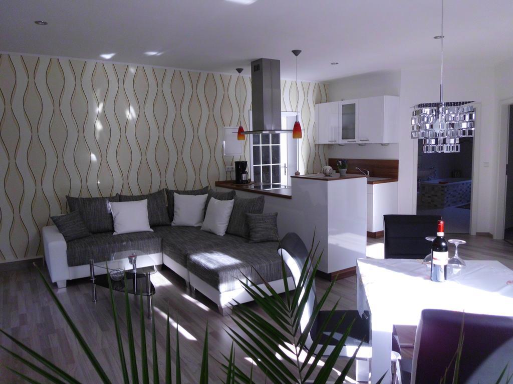 Apartment Leucht ซีเกนรึค ภายนอก รูปภาพ